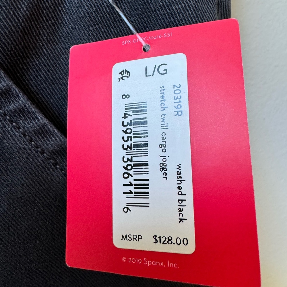 Spanx Stretch Twill Cargo Jogger Size L In Washed Black NWT - Picture 4 of 6